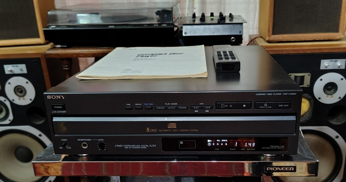 sony-cdp-c305m